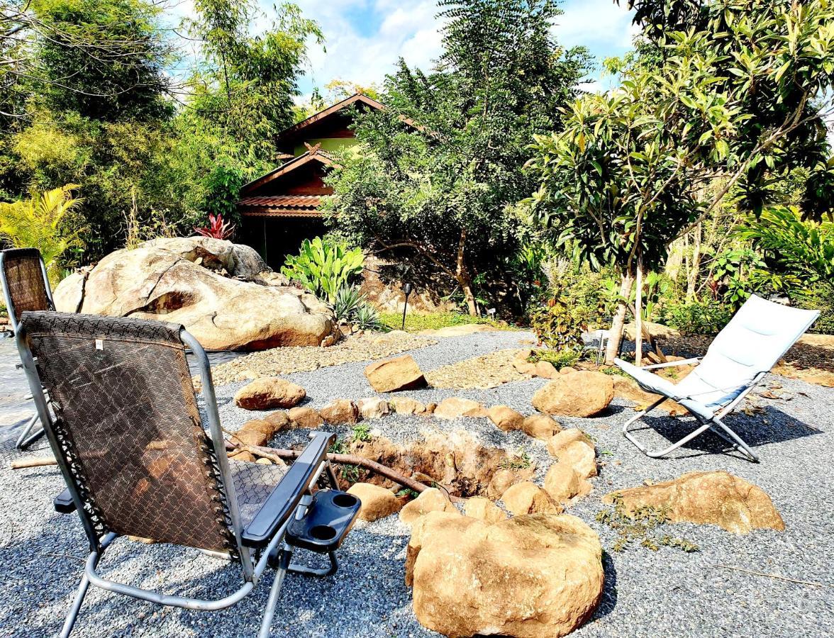 Utopai Stone Garden Vacation Home, Pai! Ban Muang Soi Bagian luar foto